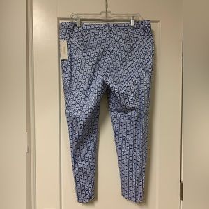 laundry by Shelli Segal capris